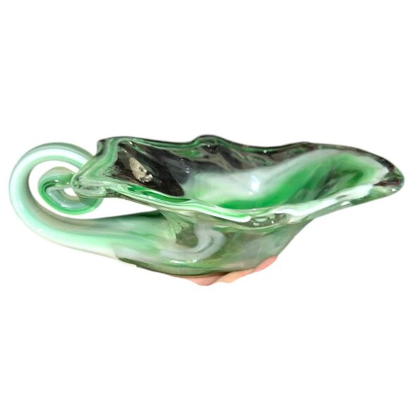 Vintage Green & White Swirl Sooner Art Glass Small Cornucopia - Picture 1 of 1